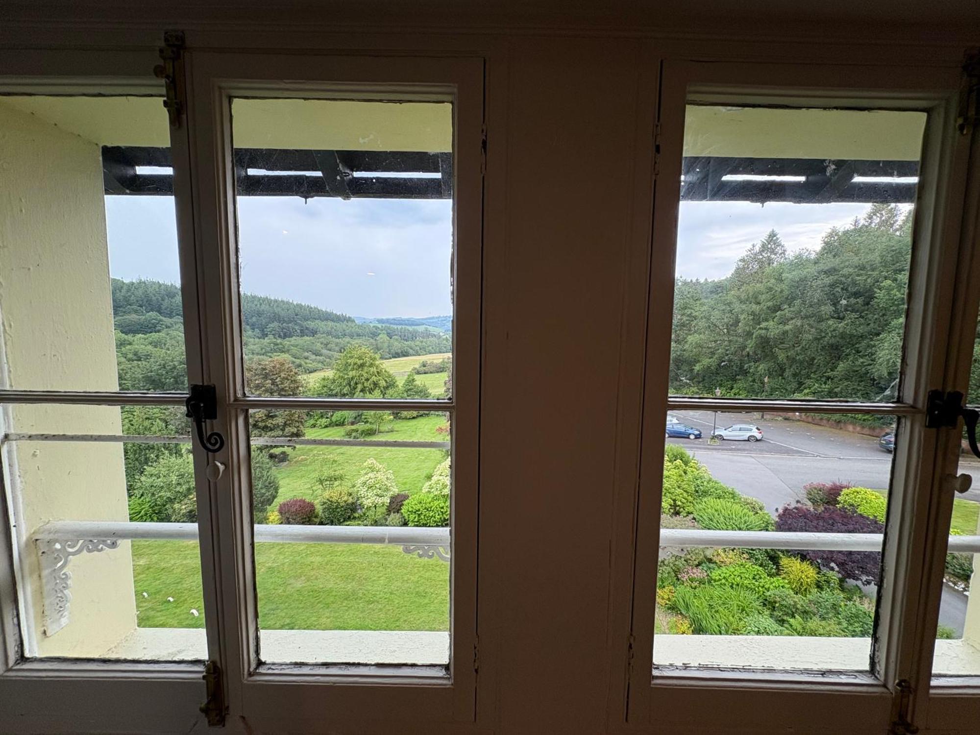 The Falcondale At 4*