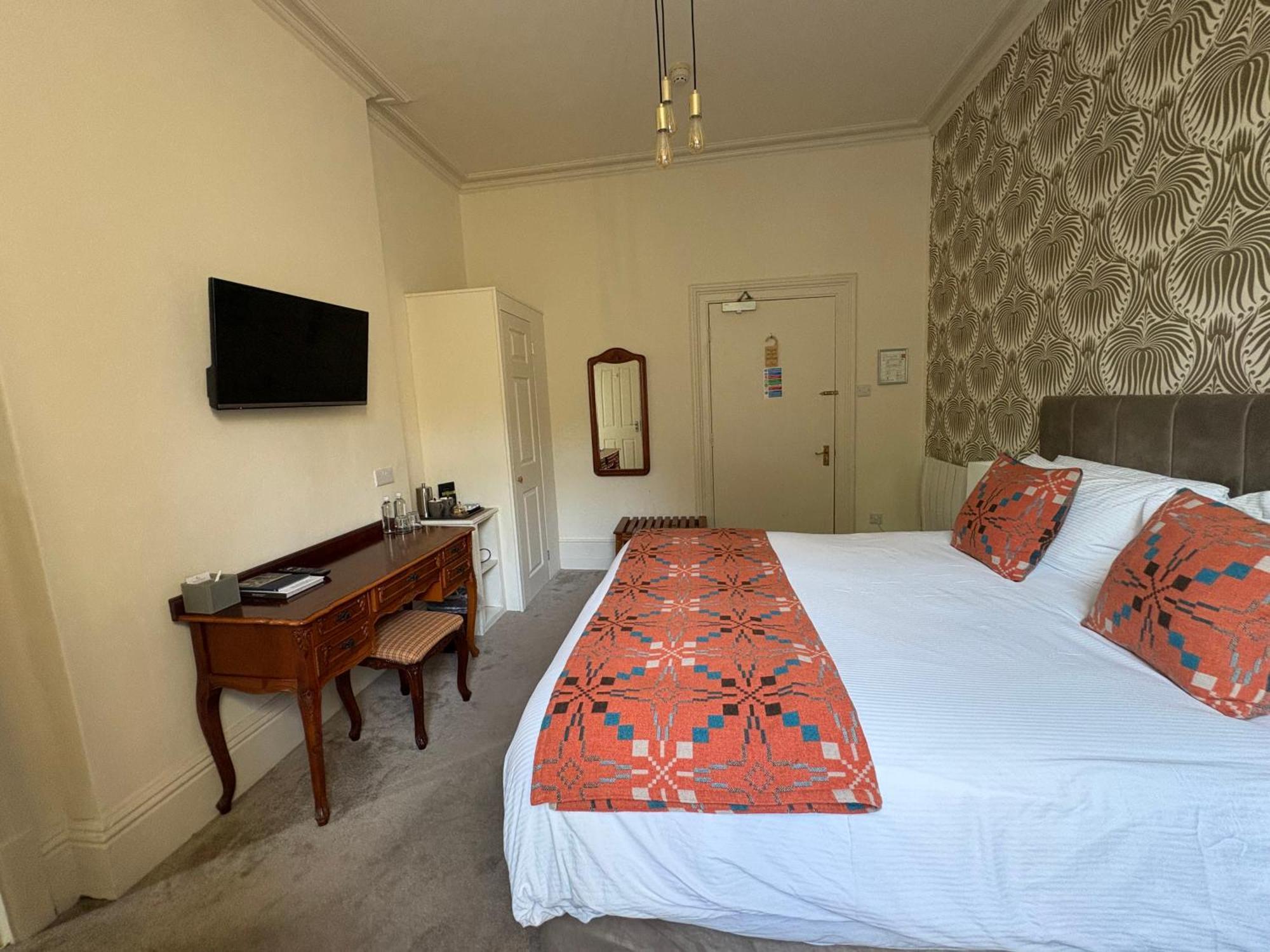 The Falcondale At 4*