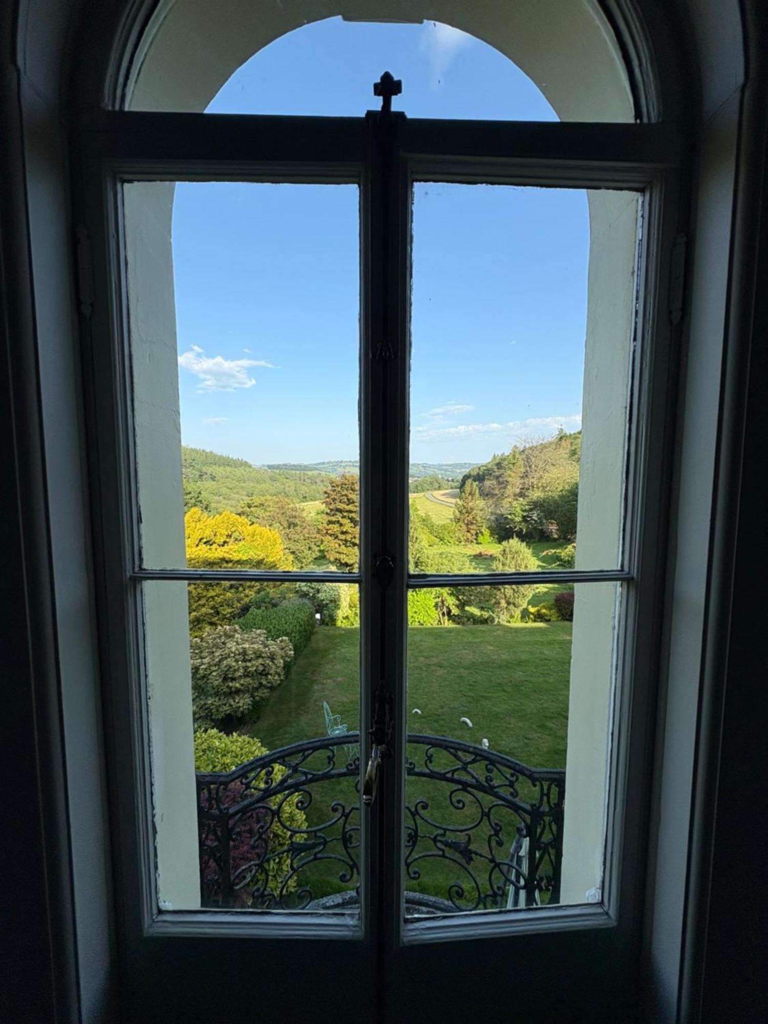 Hotel The Falcondale At 4*